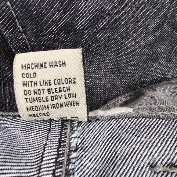 Free Planet MENS SIZE 44 Shorts Gray Denim Jeans Raw Hem Baggy - Picture 9 of 11